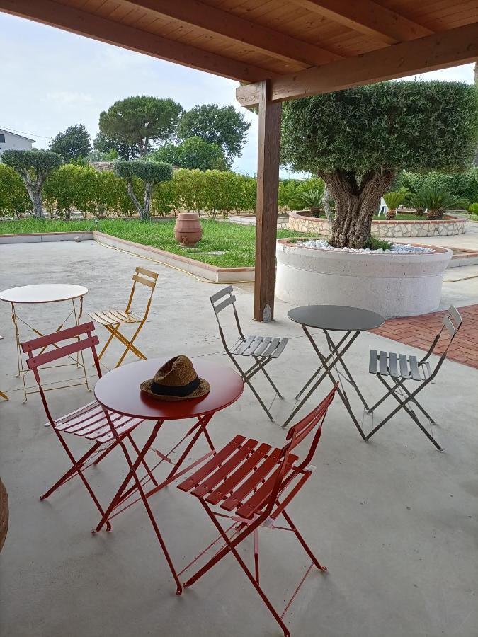 La Ricarda Dimora Di Campagna Bed & Breakfast Paestum Bagian luar foto